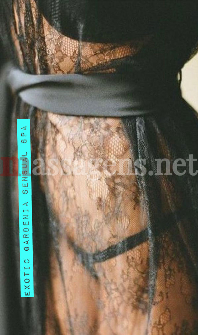 Foto vertical Massagista Morgana exotic